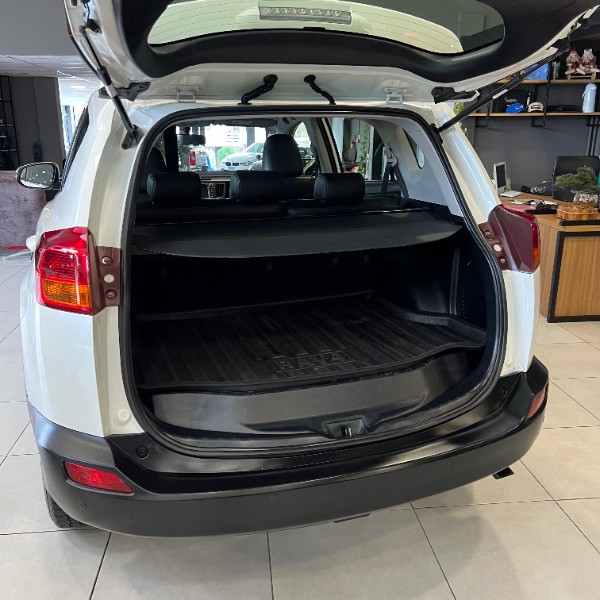 TOYOTA RAV4 2.0 4X2 16V 2013/2013 JOÃO CARROS MULTIMARCAS GUAPORÉ / Carros no Vale