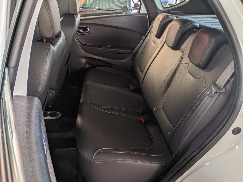 RENAULT CAPTUR 1.6 16V INTENSE BOSE 2020/2021 RICARDO VEÍCULOS TEUTÔNIA / Carros no Vale