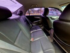 TOYOTA COROLLA 1.8 GLI 16V FLEX 4P AUTOMÁTICO 2014/2014 CRUZEIRO MULTIMARCAS CRUZEIRO DO SUL / Carros no Vale