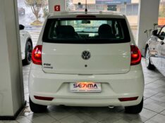 VOLKSWAGEN FOX TREND 1.0 2013/2014 SÉTIMA VEÍCULOS GUAPORÉ / Carros no Vale