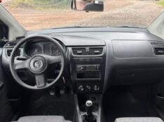 VOLKSWAGEN FOX 1.6 GII 2013/2013 MENEGHINI VEÍCULOS ARROIO DO MEIO / Carros no Vale