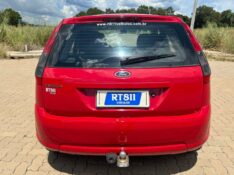 FORD FIESTA 1.6 SEDAN 8V /2006 RT 811 VEÍCULOS ARROIO DO MEIO / Carros no Vale