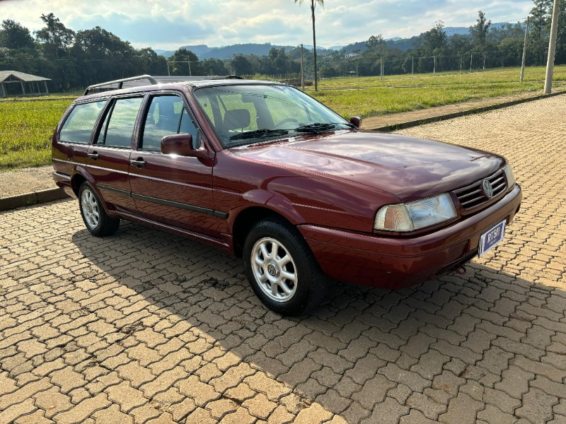 VOLKSWAGEN QUANTUM 2.0 GL 8V /1996 RT 811 VEÍCULOS ARROIO DO MEIO / Carros no Vale