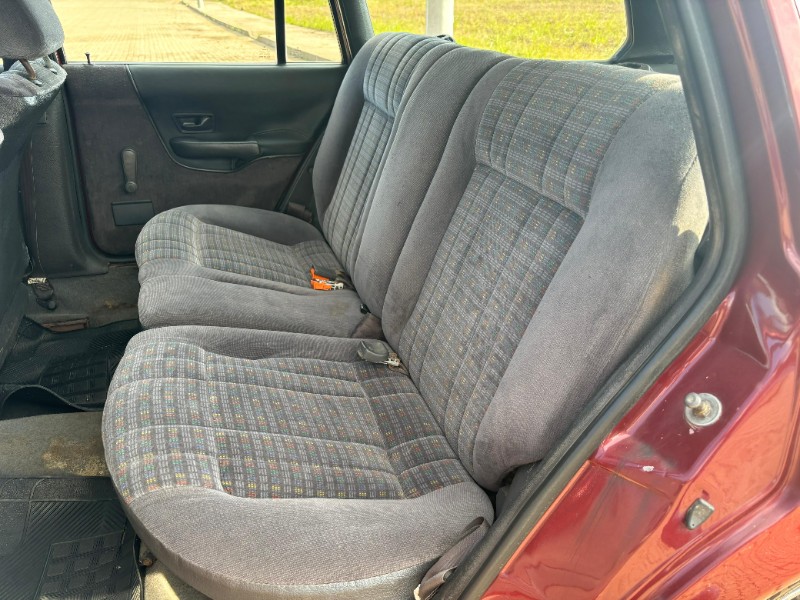 VOLKSWAGEN QUANTUM 2.0 GL 8V /1996 RT 811 VEÍCULOS ARROIO DO MEIO / Carros no Vale