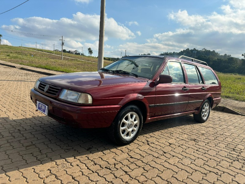 VOLKSWAGEN QUANTUM 2.0 GL 8V /1996 RT 811 VEÍCULOS ARROIO DO MEIO / Carros no Vale