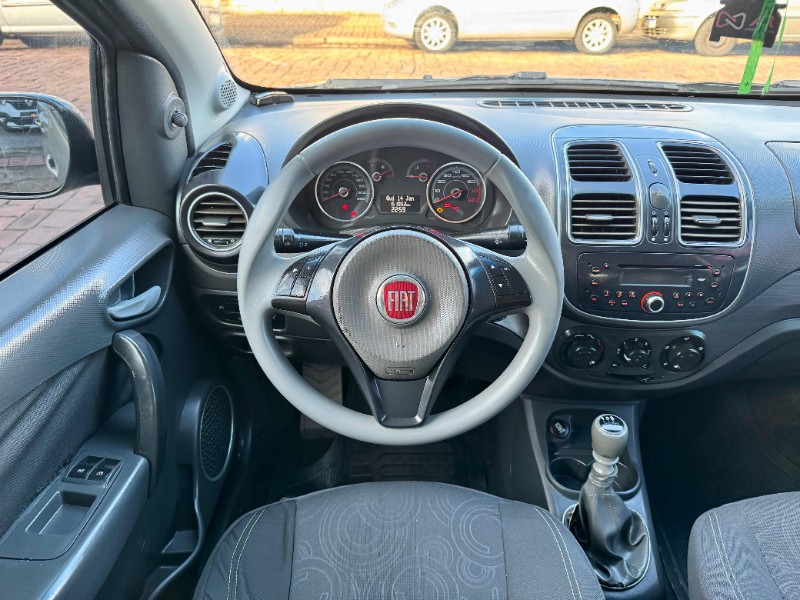 FIAT GRAND SIENA 1.4 MPI ATTRACTIVE 8V FLEX 4P MANUAL 2013/2013 AR MULTIMARCAS VENÂNCIO AIRES / Carros no Vale
