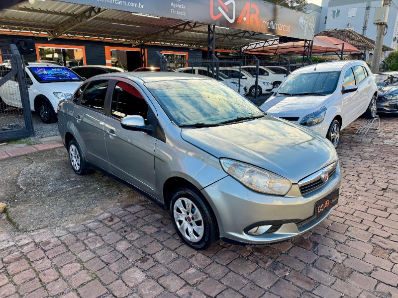 FIAT GRAND SIENA 1.4 MPI ATTRACTIVE 8V FLEX 4P MANUAL 2013/2013 AR MULTIMARCAS VENÂNCIO AIRES / Carros no Vale