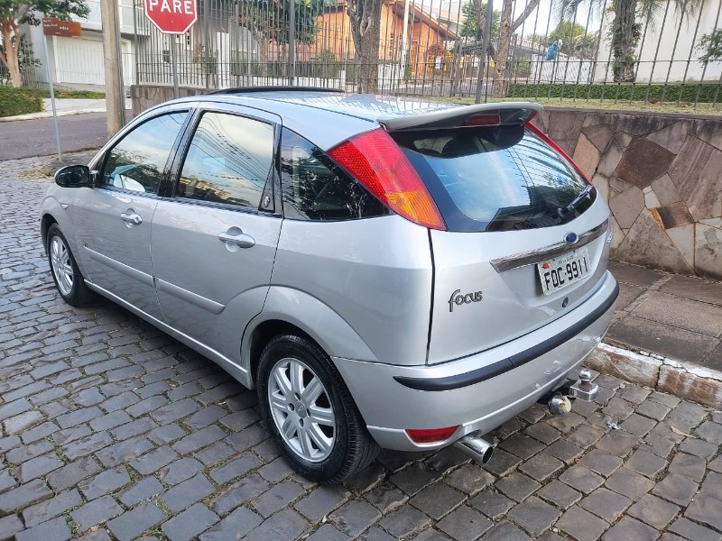 FORD FOCUS GHIA 2.0 - 2006