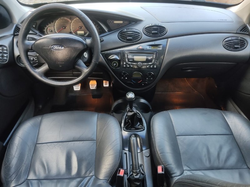 FORD FOCUS GHIA 2.0 - 2006