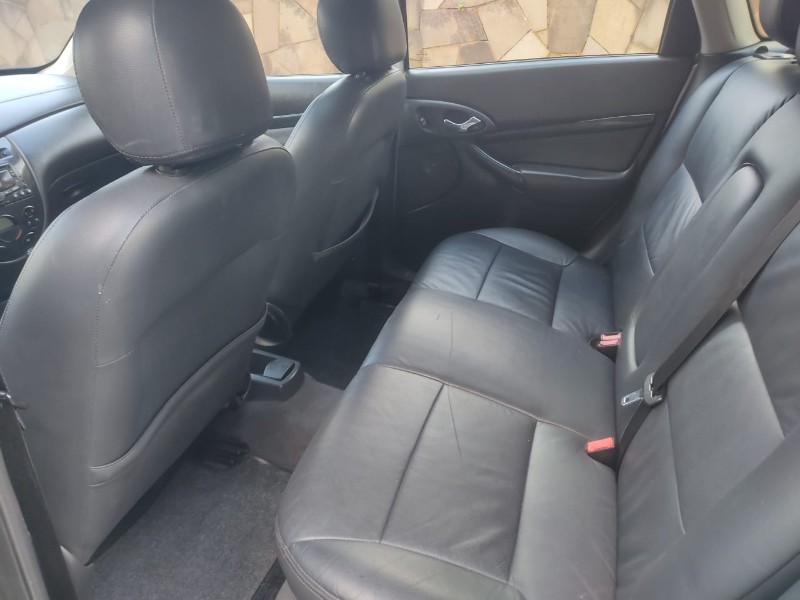 FORD FOCUS GHIA 2.0 - 2006
