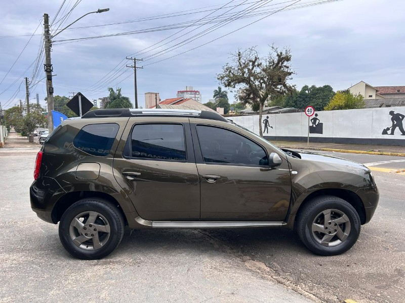 RENAULT DUSTER DYNAMIQUE 2.0 FLEX 16V AUT. 2015/2015 LS MULTIMARCAS VENÂNCIO AIRES / Carros no Vale