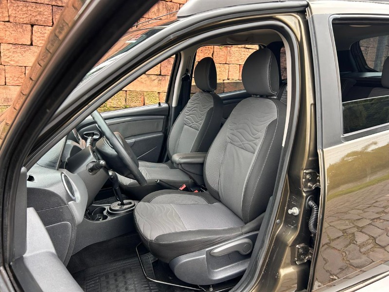 RENAULT DUSTER DYNAMIQUE 2.0 FLEX 16V AUT. 2015/2015 LS MULTIMARCAS VENÂNCIO AIRES / Carros no Vale