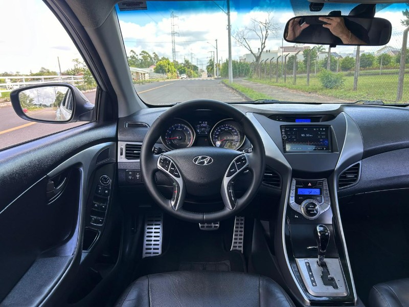 HYUNDAI ELANTRA GLS 2.0 16V FLEX AUT. 2013/2013 LS MULTIMARCAS VENÂNCIO AIRES / Carros no Vale