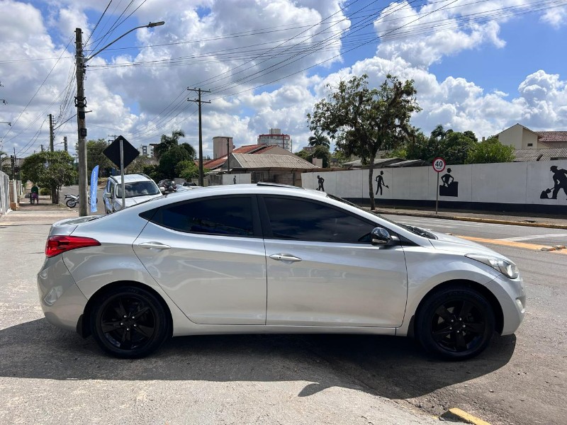 HYUNDAI ELANTRA GLS 2.0 16V FLEX AUT. 2013/2013 LS MULTIMARCAS VENÂNCIO AIRES / Carros no Vale
