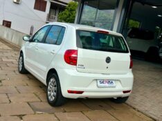 VOLKSWAGEN FOX TREND 1.0 2013/2014 SÉTIMA VEÍCULOS GUAPORÉ / Carros no Vale