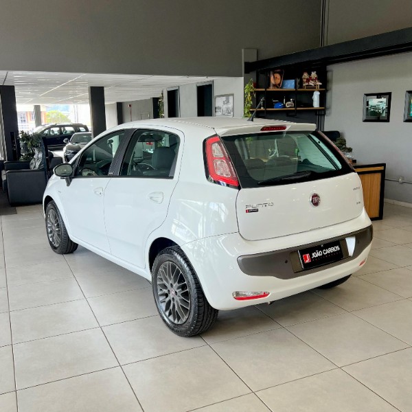 FIAT PUNTO 1.6 ESSENCE 16V AUTOMATIZADO 2013/2013 JOÃO CARROS MULTIMARCAS GUAPORÉ / Carros no Vale