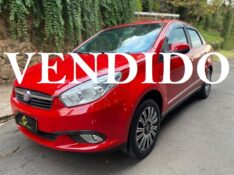 FIAT GRAND SIENA ESSENCE 1.6 16V 2013/2014 ESTAÇÃO DO CARRO ESTRELA / Carros no Vale