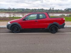 FIAT STRADA 1.4 MPI HARD WORKING CD 8V FLEX 3P MANUAL 2017/2018 ADRIANO VEÍCULOS CRUZEIRO DO SUL / Carros no Vale