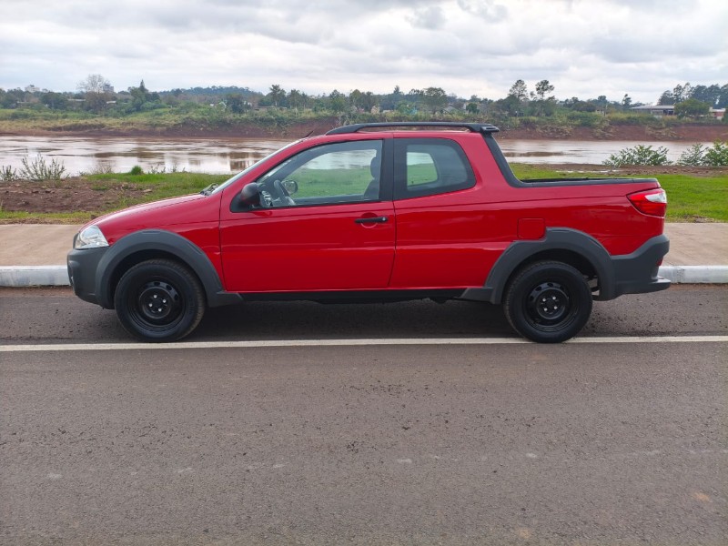 FIAT STRADA 1.4 MPI HARD WORKING CD 8V FLEX 3P MANUAL 2017/2018 ADRIANO VEÍCULOS CRUZEIRO DO SUL / Carros no Vale