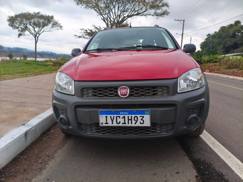 FIAT STRADA 1.4 MPI HARD WORKING CD 8V FLEX 3P MANUAL 2017/2018 ADRIANO VEÍCULOS CRUZEIRO DO SUL / Carros no Vale