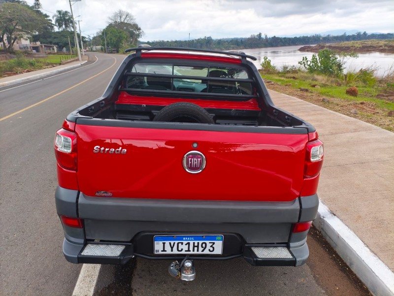 FIAT STRADA 1.4 MPI HARD WORKING CD 8V FLEX 3P MANUAL 2017/2018 ADRIANO VEÍCULOS CRUZEIRO DO SUL / Carros no Vale