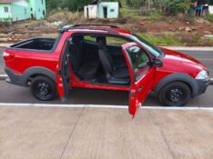 FIAT STRADA 1.4 MPI HARD WORKING CD 8V FLEX 3P MANUAL 2017/2018 ADRIANO VEÍCULOS CRUZEIRO DO SUL / Carros no Vale