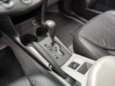 TOYOTA RAV-4 2.4 2011/2011 ROSAUTO VEÍCULOS VENÂNCIO AIRES / Carros no Vale