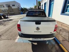 VOLKSWAGEN SAVEIRO CD HIGHLINE 1.6 2015/2015 ADRIANO VEÍCULOS CRUZEIRO DO SUL / Carros no Vale