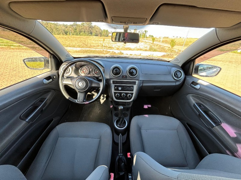 VOLKSWAGEN SAVEIRO 1.6 CE /2011 RT 811 VEÍCULOS ARROIO DO MEIO / Carros no Vale