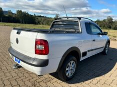 VOLKSWAGEN SAVEIRO 1.6 CE /2011 RT 811 VEÍCULOS ARROIO DO MEIO / Carros no Vale