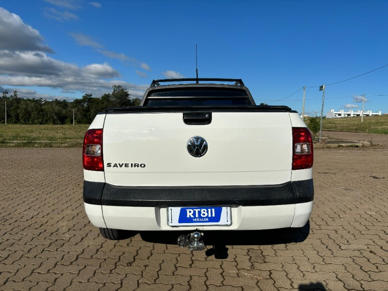 VOLKSWAGEN SAVEIRO 1.6 CE /2011 RT 811 VEÍCULOS ARROIO DO MEIO / Carros no Vale
