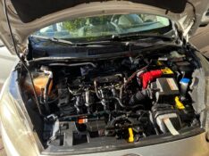 FORD FIESTA 1.5 16V 2014 2014/2014 COMPLETO VEÍCULOS GUAPORÉ / Carros no Vale