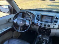 MITSUBISHI L200 TRITON 3.2 HPE 4X4 CD 16V TURBO INTERCOOLER DIESEL 4P MANUAL 2014/2014 BOSCO AUTOMÓVEIS GUAPORÉ / Carros no Vale