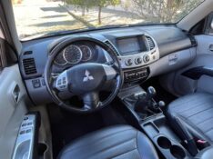 MITSUBISHI L200 TRITON 3.2 HPE 4X4 CD 16V TURBO INTERCOOLER DIESEL 4P MANUAL 2014/2014 BOSCO AUTOMÓVEIS GUAPORÉ / Carros no Vale