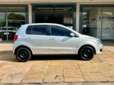 VOLKSWAGEN FOX TREND 1.0 2010/2011 SÉTIMA VEÍCULOS GUAPORÉ / Carros no Vale