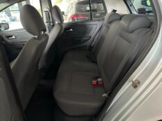 VOLKSWAGEN FOX TREND 1.0 2010/2011 SÉTIMA VEÍCULOS GUAPORÉ / Carros no Vale