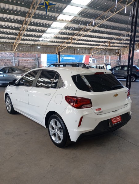 CHEVROLET ONIX 1.0 PREMIER TURBO 2019/2020 LAVENDA VEÍCULOS ARROIO DO MEIO / Carros no Vale