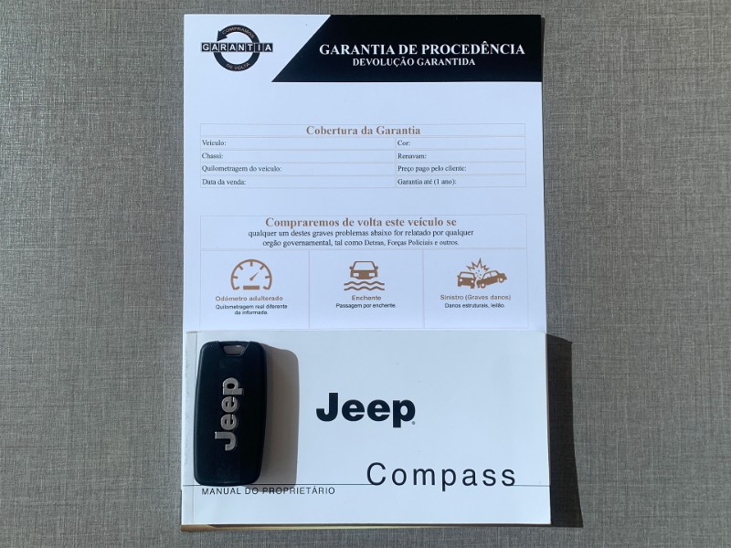 JEEP COMPASS 2.0 SPORT 4X2 2017 2017/2017 DUARTE VEÍCULOS PORTO ALEGRE / Carros no Vale JEEP COMPASS 2.0 SPORT 4X2 2017 2017/2017 DUARTE VEÍCULOS PORTO ALEGRE / Carros no Vale