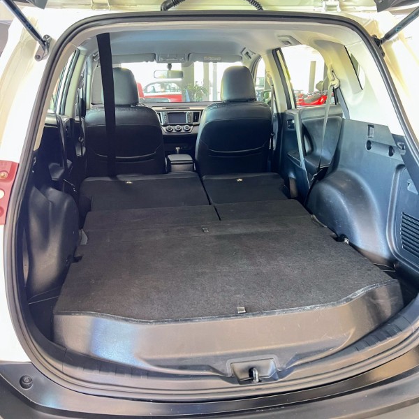 TOYOTA RAV4 2.0 4X2 16V 2013/2013 JOÃO CARROS MULTIMARCAS GUAPORÉ / Carros no Vale