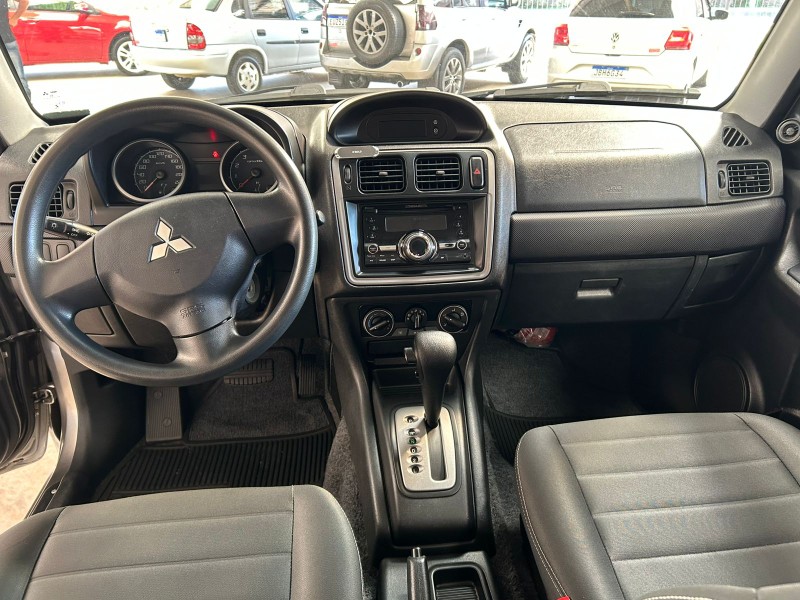 MITSUBISHI PAJERO TR4 2.0 2014/2015 LAVENDA VEÍCULOS ARROIO DO MEIO / Carros no Vale