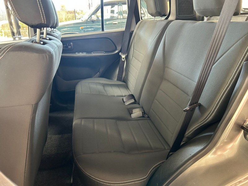 MITSUBISHI PAJERO TR4 2.0 2014/2015 LAVENDA VEÍCULOS ARROIO DO MEIO / Carros no Vale