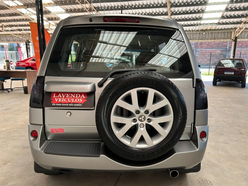 MITSUBISHI PAJERO TR4 2.0 2014/2015 LAVENDA VEÍCULOS ARROIO DO MEIO / Carros no Vale
