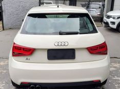 Audi A1 1.4 TFSI 122cv S-tronic 3p 2011/2012 RENNER AUTOMÓVEIS LAJEADO / Carros no Vale