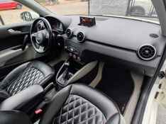 Audi A1 1.4 TFSI 122cv S-tronic 3p 2011/2012 RENNER AUTOMÓVEIS LAJEADO / Carros no Vale