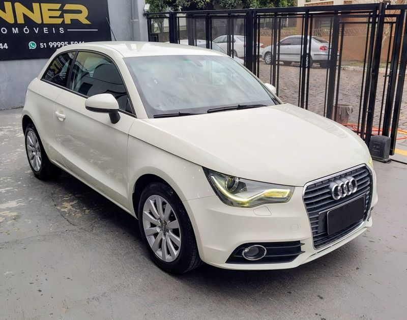 Audi A1 1.4 TFSI 122cv S-tronic 3p 2011/2012 RENNER AUTOMÓVEIS LAJEADO / Carros no Vale