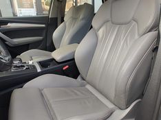 Audi Q5 Ambiente 2.0 TFSI Quattro S Tronic 2017/2018 RENNER AUTOMÓVEIS LAJEADO / Carros no Vale