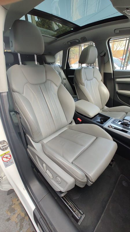 Audi Q5 Ambiente 2.0 TFSI Quattro S Tronic 2017/2018 RENNER AUTOMÓVEIS LAJEADO / Carros no Vale