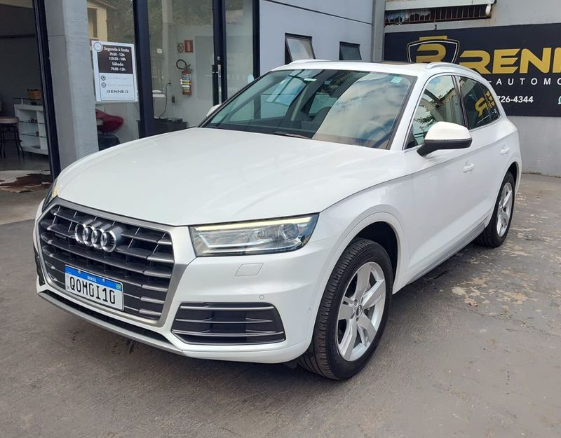 Audi Q5 Ambiente 2.0 TFSI Quattro S Tronic 2017/2018 RENNER AUTOMÓVEIS LAJEADO / Carros no Vale