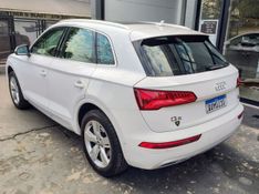 Audi Q5 Ambiente 2.0 TFSI Quattro S Tronic 2017/2018 RENNER AUTOMÓVEIS LAJEADO / Carros no Vale