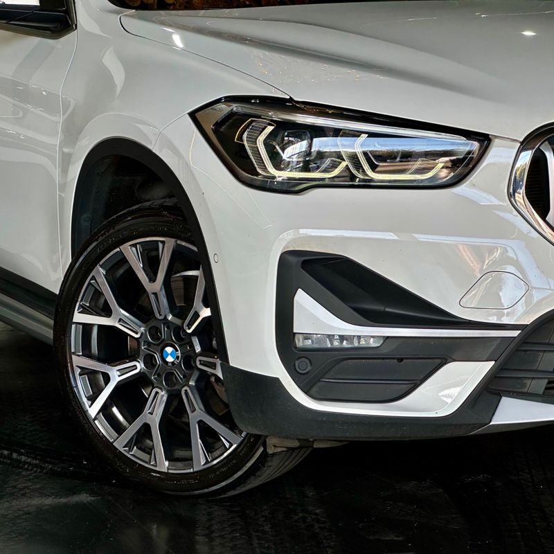 Bmw X1 Sdrive20i X Line 2022/2022 DL MOTORS LAJEADO / Carros no Vale